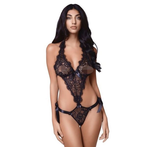 GNTM: Σάλος με τις γυμνές φωτογραφίες παίκτριας του ριάλιτι 