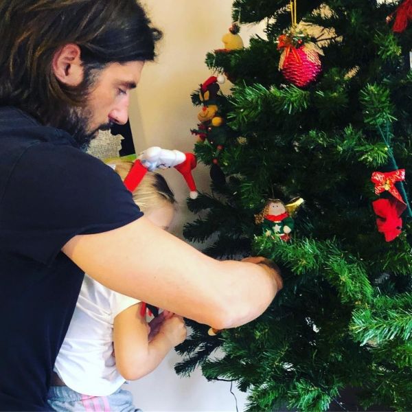 Ζέτα Δούκα: Ο στολισμός στο σπίτι και το συγκινητικό της μήνυμα: «Δεν περιγράφεται η ευτυχία μου»