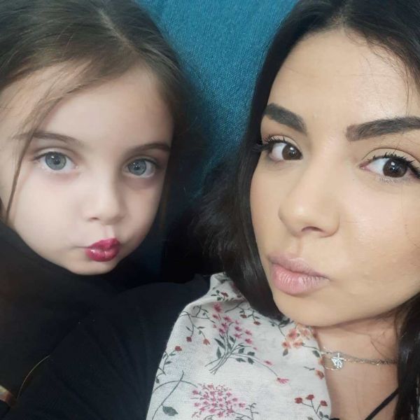 Το τατουάζ: Και η πραγματική μαμά της μικρής «Λήδας» παίζει στη σειρά - Δείτε την