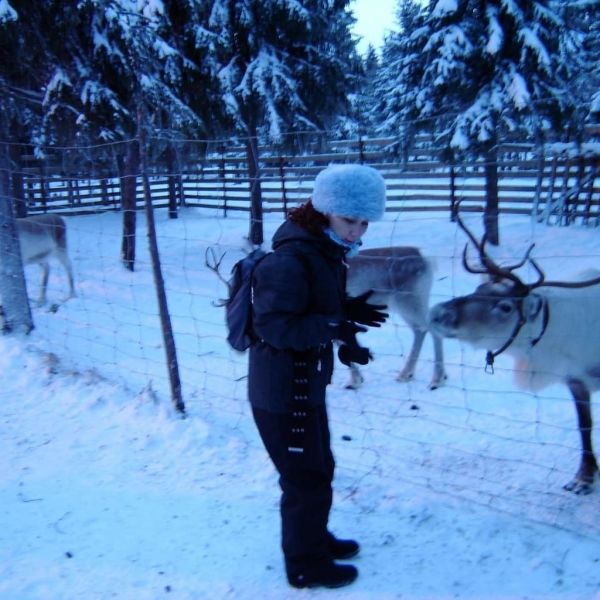 Μαίρη Σταυρακέλλη: Δείτε με ποιους ποζάρει στα χιόνια!