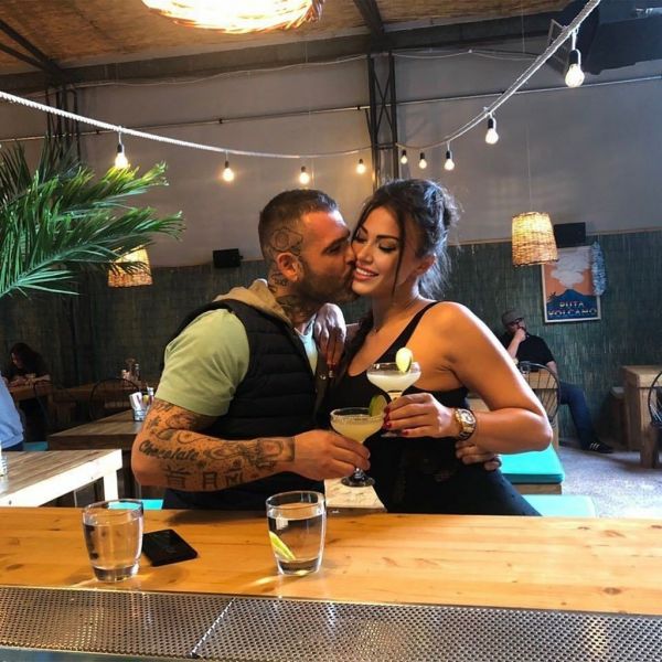 Διονύσης Αλέρτας-Εβίτα Μπέκα: Έρωτας γλυκός σαν... καραμέλα!