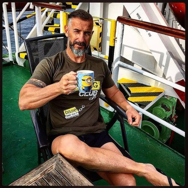 Μια ματιά στο Instagram του Τάκη Καραγκούνια