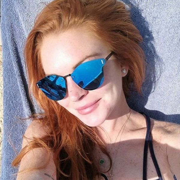 Ξανά στην Ελλάδα η Lohan. Κάνει ηλιοθεραπεία στο Λαγονήσι