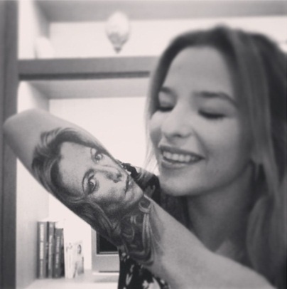 Εριέττα Κούρκουλου: Έκανε τατουάζ το πρόσωπο της μητέρας της