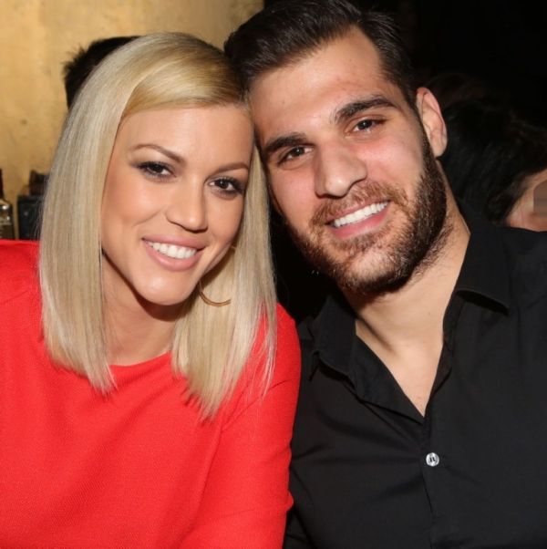 Ευτυχισμένοι μαζί!