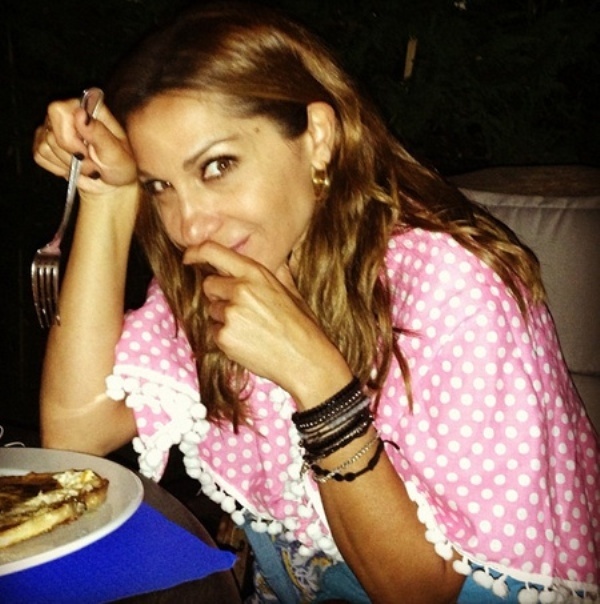 Δέσποινα Βανδή: Φωτογραφίες πριν από την live εμφάνισή της στην Κέρκυρα!