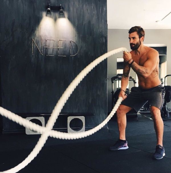 Ηλίας Γκότσης: «Δεν είχα ανέβει ποτέ ξανά σε αεροπλάνο…»