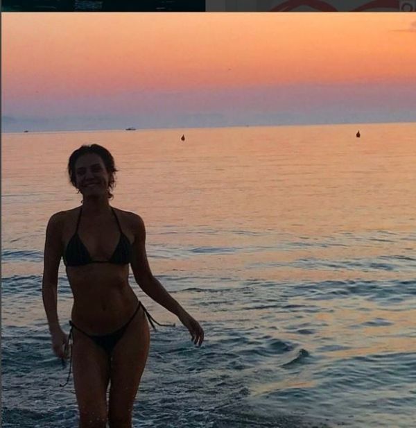 Δήμητρα Ματσούκα: Έριξε το instagram με τις αποκαλυπτικές φωτογραφίες της με μπικίνι