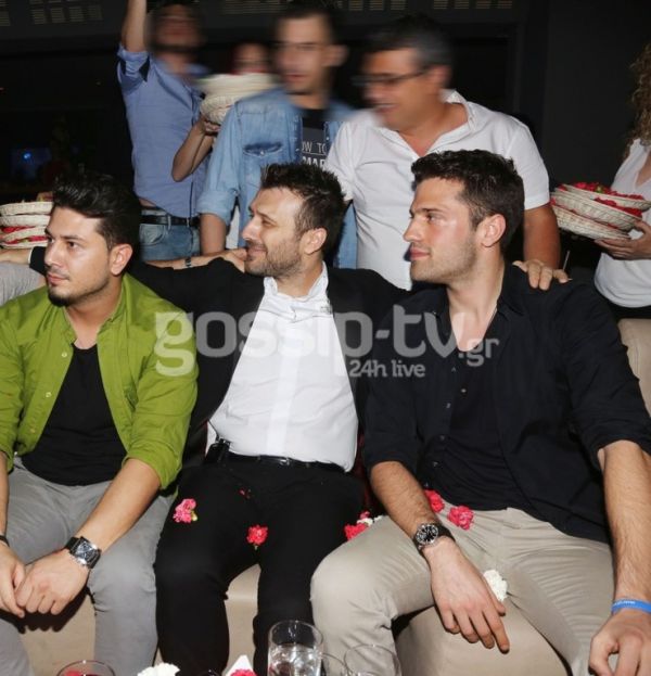 Πλούταρχος και Αργυρός τραγουδούν μαζί