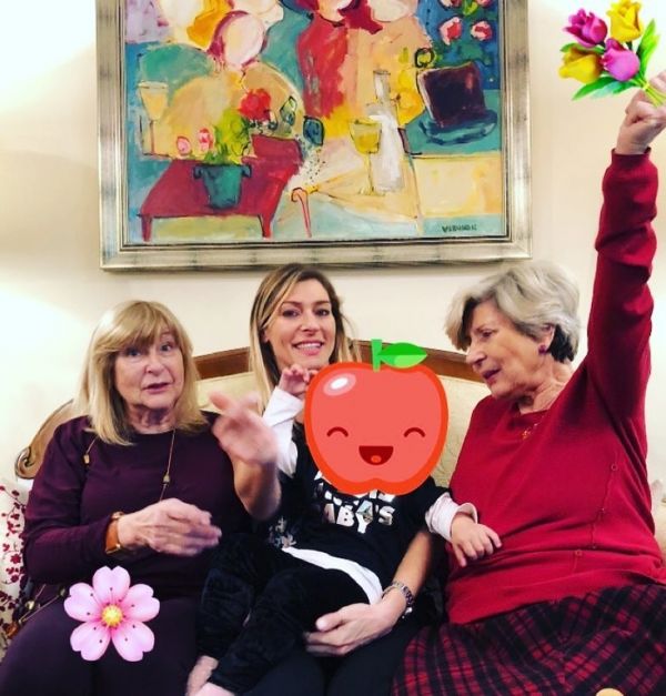  Η Ζέτα Δούκα μας συστήνει τη μητέρα της και τη θεία της! (φωτό)