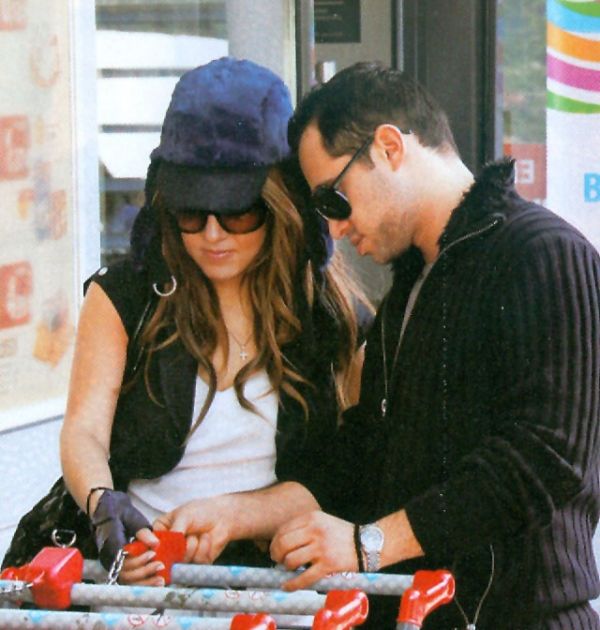 Καλομοίρα- Γιώργος Μπούσαλης: Πρόβες για τον έγγαμο βίο