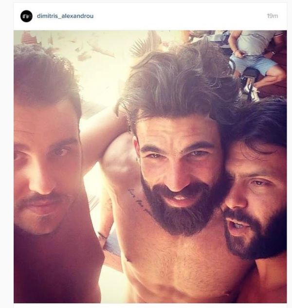 Συνεργάτης της Ελένης Μενεγάκη κάνει το πρώτο του μπάνιο (φωτό) 