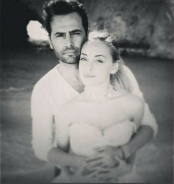 Π. Μπουγιούρης: Η τρυφερή αφιέρωση της αγαπημένης του και η πρώτη επέτειος της σχέσης τους (φωτό)