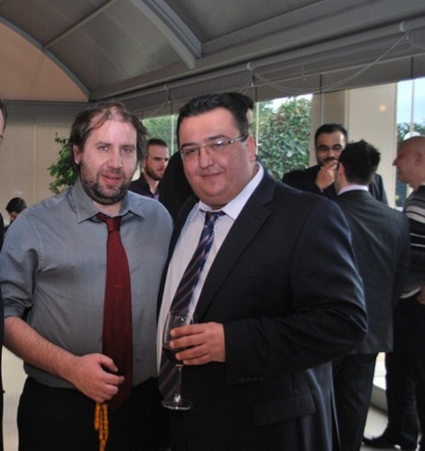 «Όλοι μαζί, χέρι-χέρι, μπορούμε να πετύχουμε το ακατόρθωτο!»