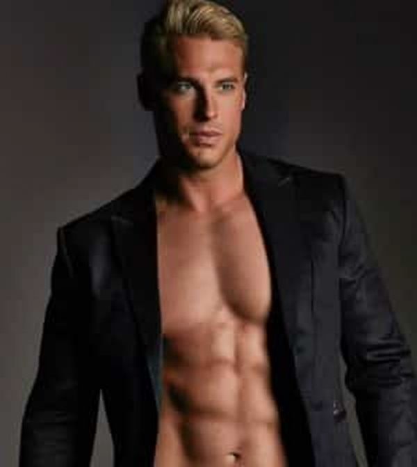 Παπαργυρόπουλος: Η ζωή στις ΗΠΑ, οι διάσημοι φίλοι και η αναζήτηση «ψυχής» στην Ινδία