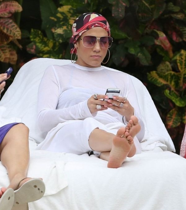 Jennifer Lopez: Χαλαρές στιγμές με τα παιδιά της στο Μαϊάμι (φωτό)