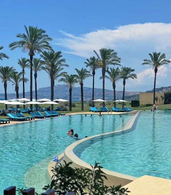 Μπρούνο Τσερέλα - Αθηνά Οικονομάκου