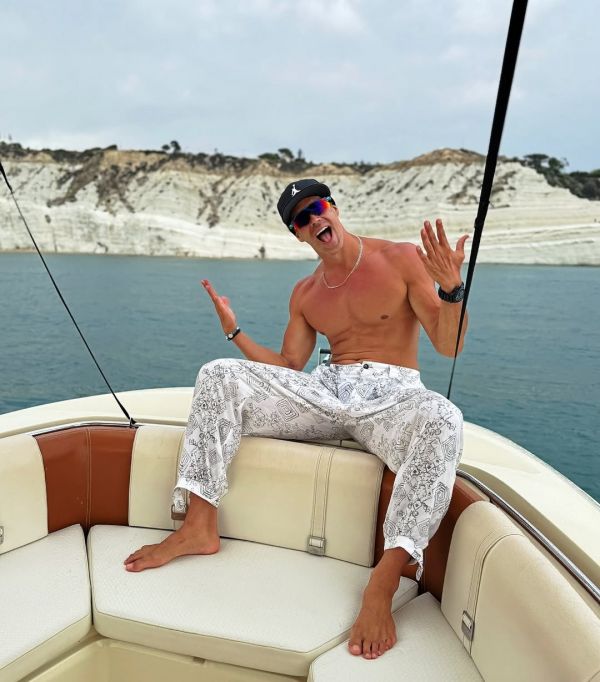 Μπρούνο Τσερέλα - Αθηνά Οικονομάκου