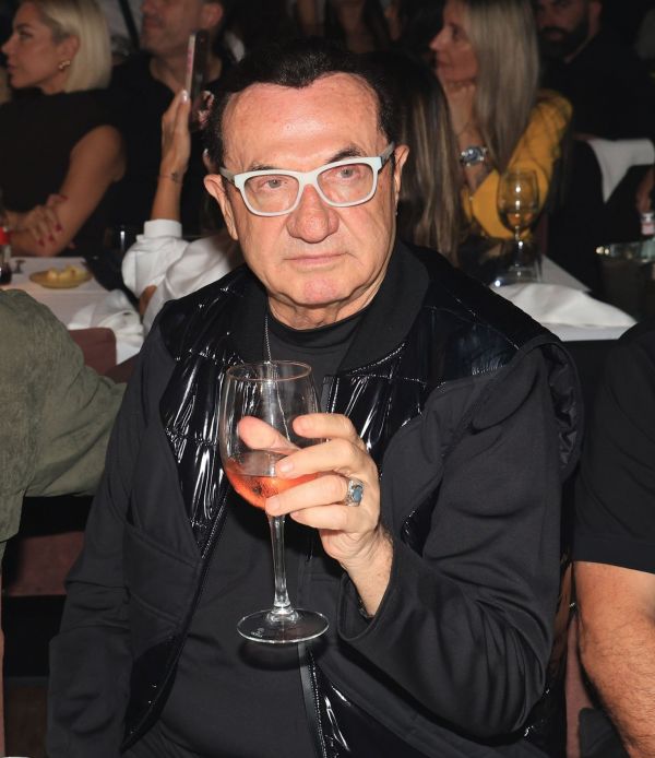 Εντυπωσιακό Opening Party