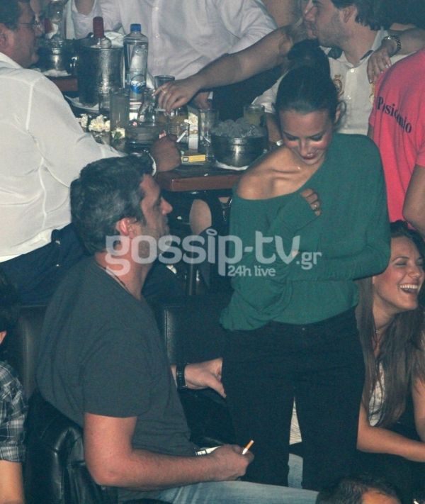 Ερωτευμένοι στα μπουζούκια 