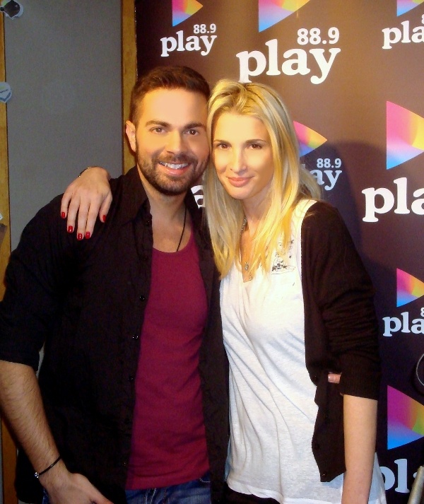 Η Νίκη Κάρτσωνα συναντά αυτή την ώρα τον Ηλία Βρεττό 