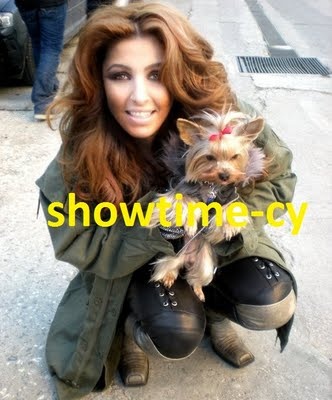 Έλενα Παπαρίζου: Τo μικρόσωμο σκυλάκι που της έκλεψε την καρδιά