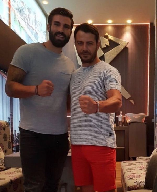 Ηλίας Γκότσης: «Δεν είχα ανέβει ποτέ ξανά σε αεροπλάνο…»