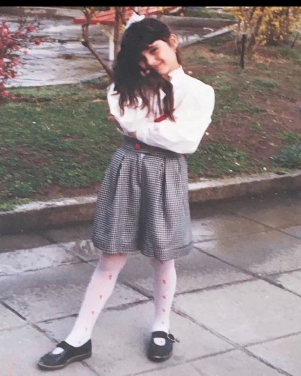 Αναγνωρίζετε το κοριτσάκι; Είναι παρουσιάστρια και είχε τα γενέθλιά της