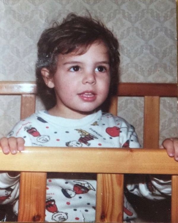 Κι όμως! Το αγοράκι της φωτογραφίας είναι Έλληνας παρουσιαστής που έχει σήμερα τα γενέθλιά του!