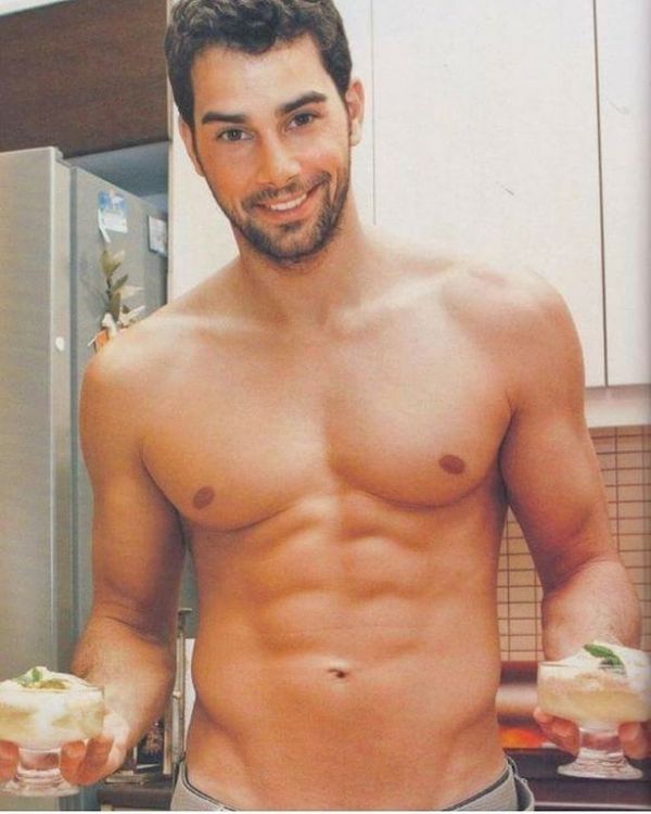 Survivor 2018: Πιάσαμε πρώην παίκτρια του Survivor να συμβουλεύει Μαχητή πριν την αναχώρησή του