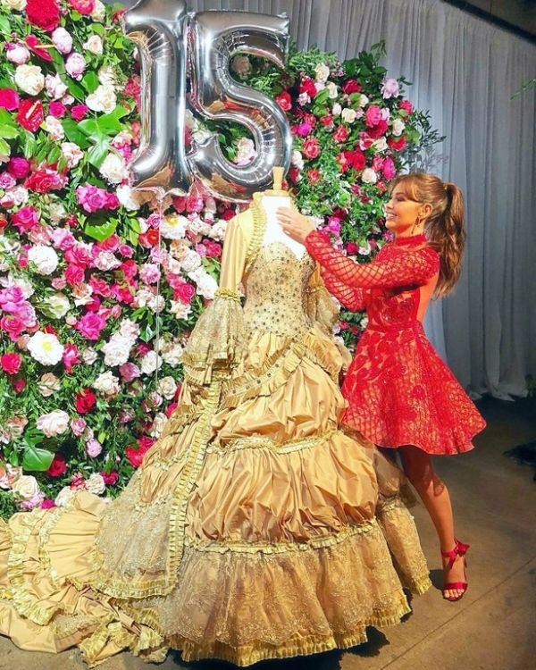 Θυμάστε την «Μαρία της γειτονιάς»; Δείτε πώς είναι σήμερα η Thalia και θα σας πέσουν τα σαγόνια