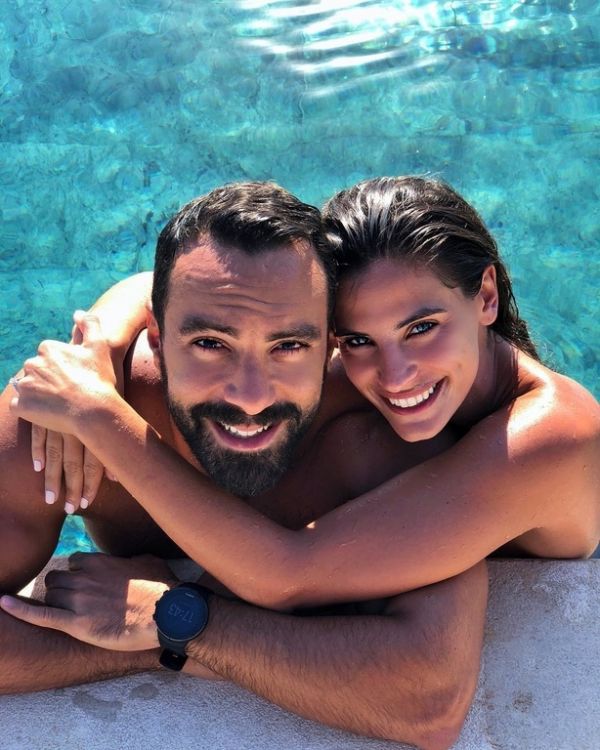 Η γιαγιά της Χριστίνας Μπόμπα εξηγεί στον Σάκη Τανιμανίδη ποιος θα κάνει κουμάντο στο σπίτι!