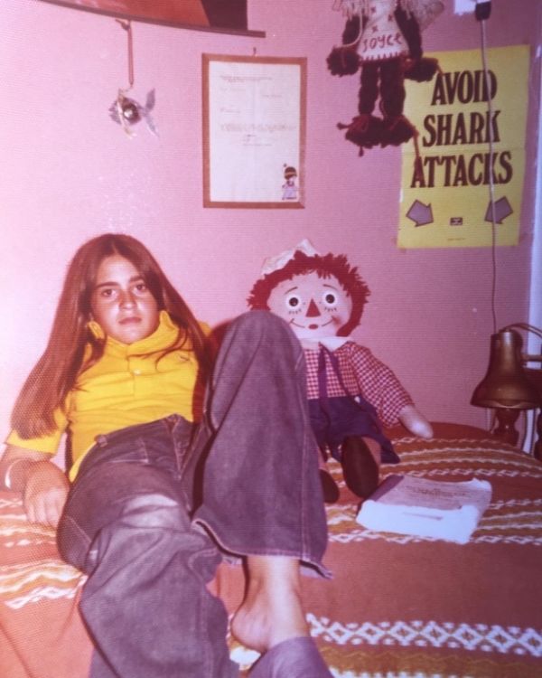 Την αναγνωρίζετε; Κι όμως είναι πασίγνωστη Ελληνίδα ηθοποιός