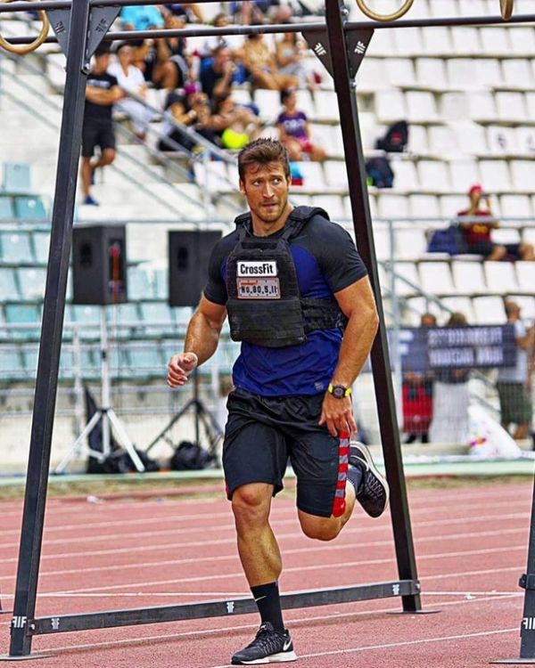 Nomads: Όσα πρέπει να ξέρουμε για τον Αλέξανδρος Σίαρς