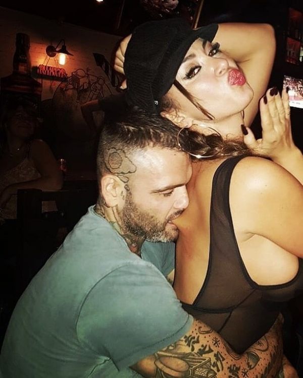 Παιδιά, σας βλέπουν! 