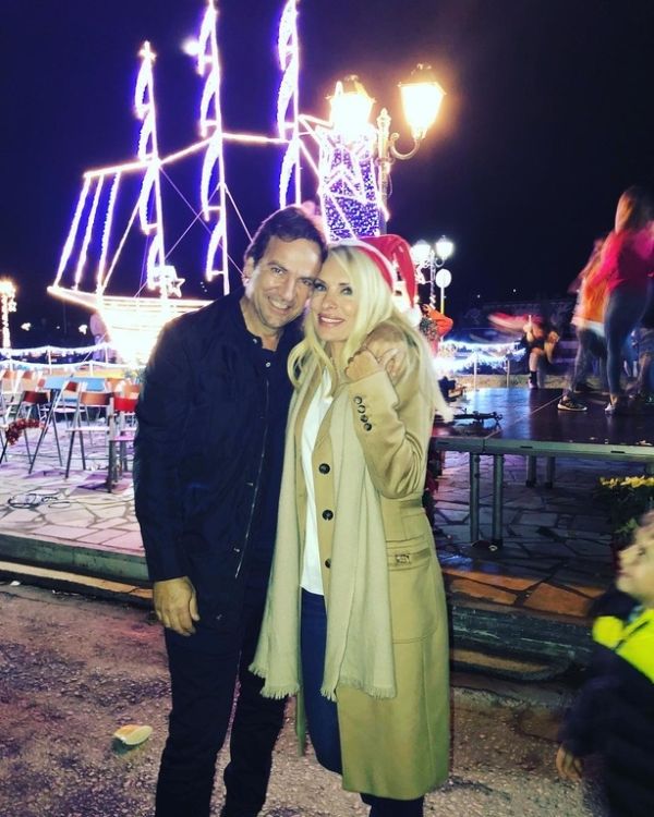 Ελένη Μενεγάκη: Με χριστουγεννιάτικη διάθεση στην Άνδρο!