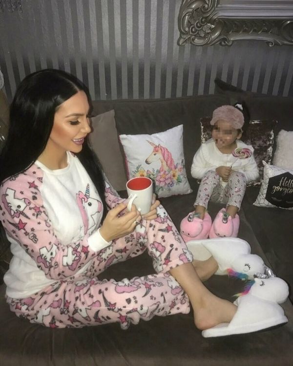 Γνωστό ζευγάρι της ελληνικής showbiz περιμένει το τρίτο του παιδί