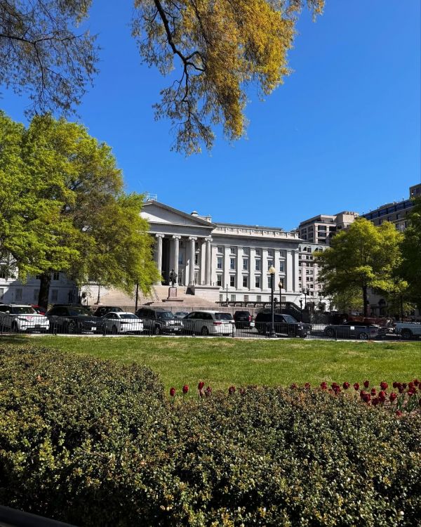 Μαριέττα Χρουσαλά