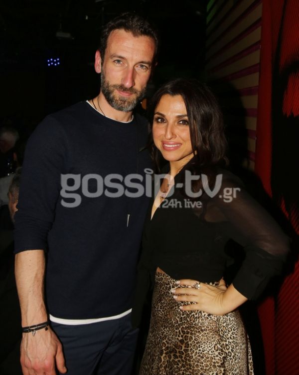 Αυτή και αν είναι ευχάριστη είδηση! Πασίγνωστη Ελληνίδα τραγουδίστρια ετοιμάζει τον γάμο της!