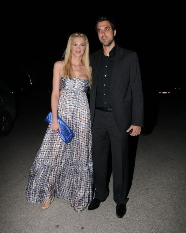 Στιγμιότυπα από το γάμο Λόη – Μαδιά