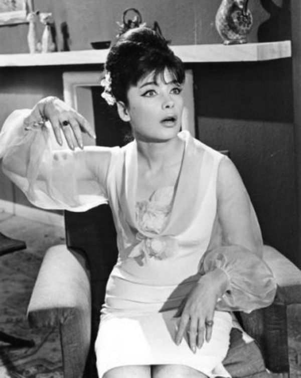 Τζένη Καρέζη: Ζωή σαν παραμύθι 