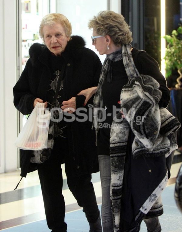 Οικογενειακή έξοδος στο Μαρούσι για Ακρίτα - Κυρίτση