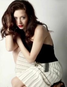 Καρέ-καρέ οι στιλιστικές αλλαγές της Φαίης Ξυλά....