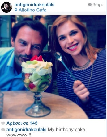 Είχε γενέθλια κι έσβησε… φρουτοσαλάτα!