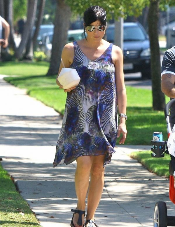 Selma Blair- Stroll: Βόλτα με το γιο τους