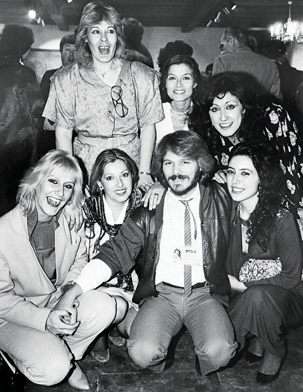 «Έχω φάει το... ξύλο της αρκούδας στα κέντρα με τα μεγάλα σχήματα. Ο πρώτος που απέλυαν ήμουν εγώ»