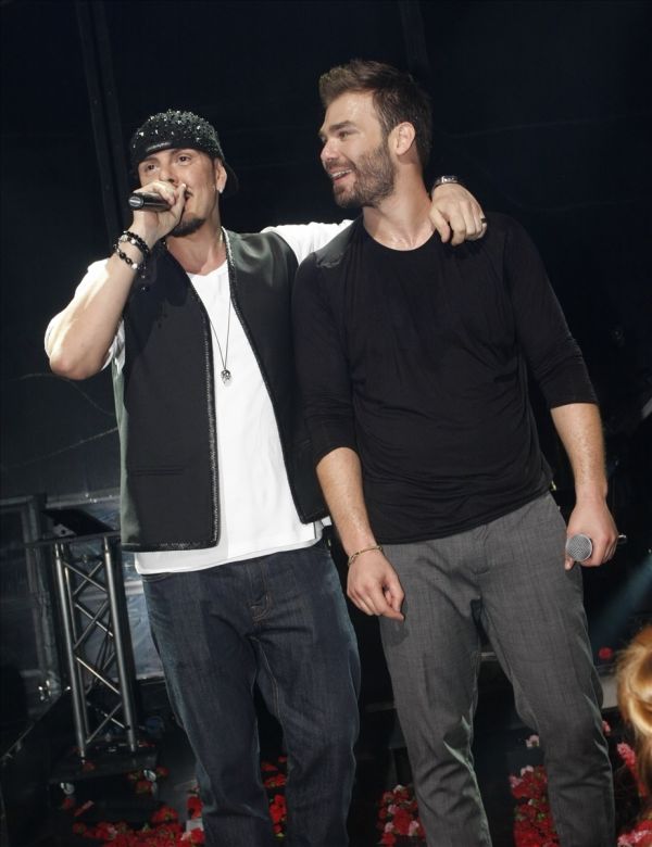 Οι επώνυμοι διασκέδασαν στον Σαμπάνη