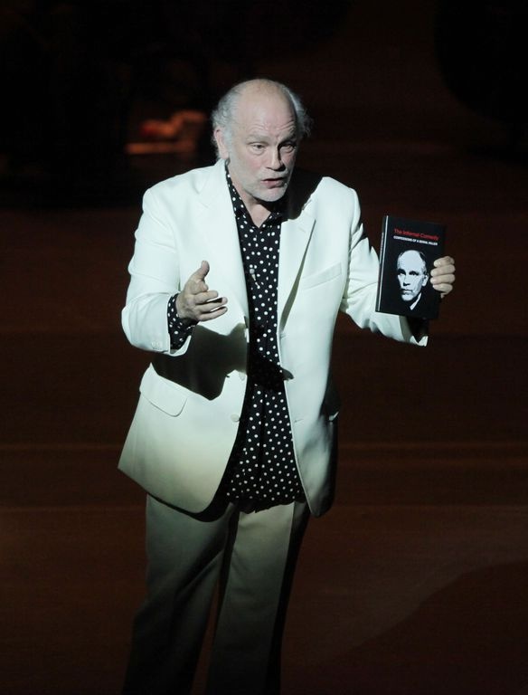 Η πρεμιέρα της "Κολασμένης Κωμωδίας" με τον John Malkovich