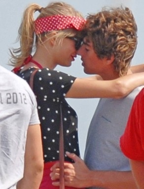 Παιδιά σας βλέπουν! (φωτό)