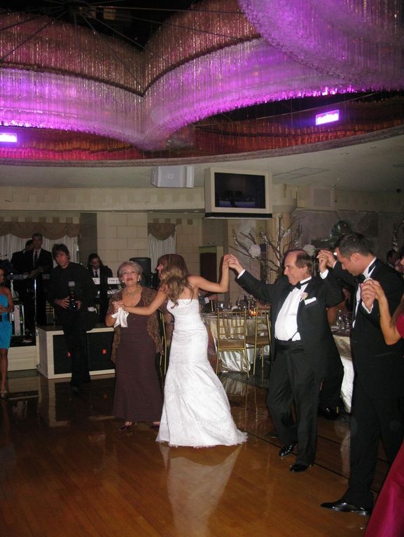 Ο γάμος της Καλομοίρας και του Γιώργου Μπούσαλη σε εικόνες